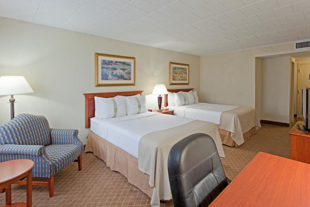 Clarion Inn Frederick Event Center Ngoại thất bức ảnh