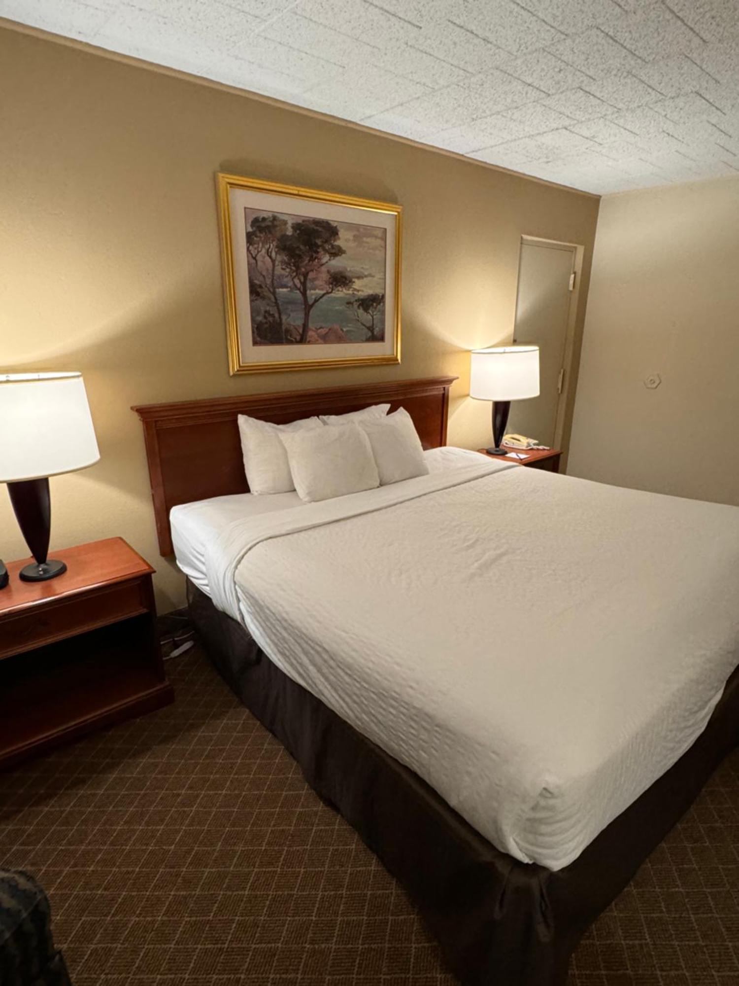 Clarion Inn Frederick Event Center Ngoại thất bức ảnh